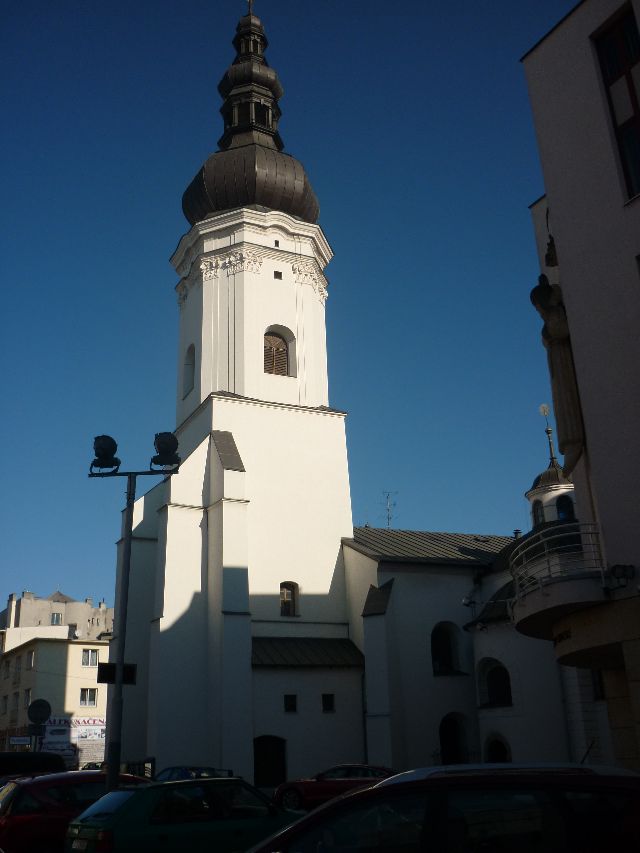 13. .. je kostel